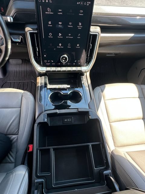 Used 2025 GMC Yukon XL Elevation AWD/4WD image 18