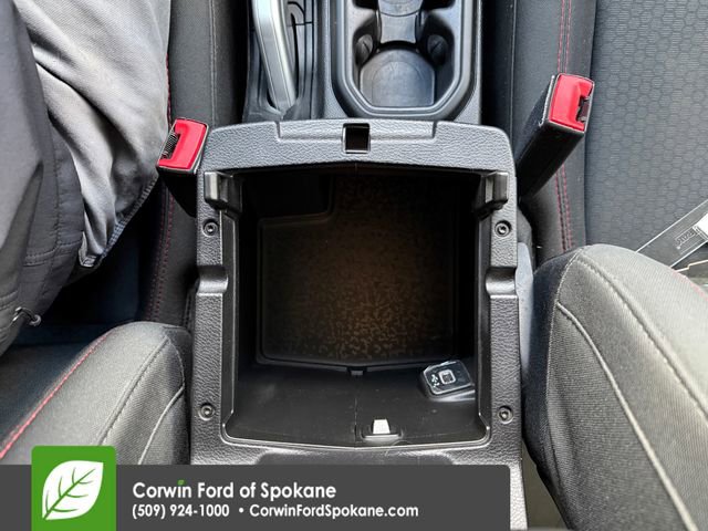 Used 2018 Jeep Wrangler Unlimited Rubicon w/ Cold Weather Group image 33