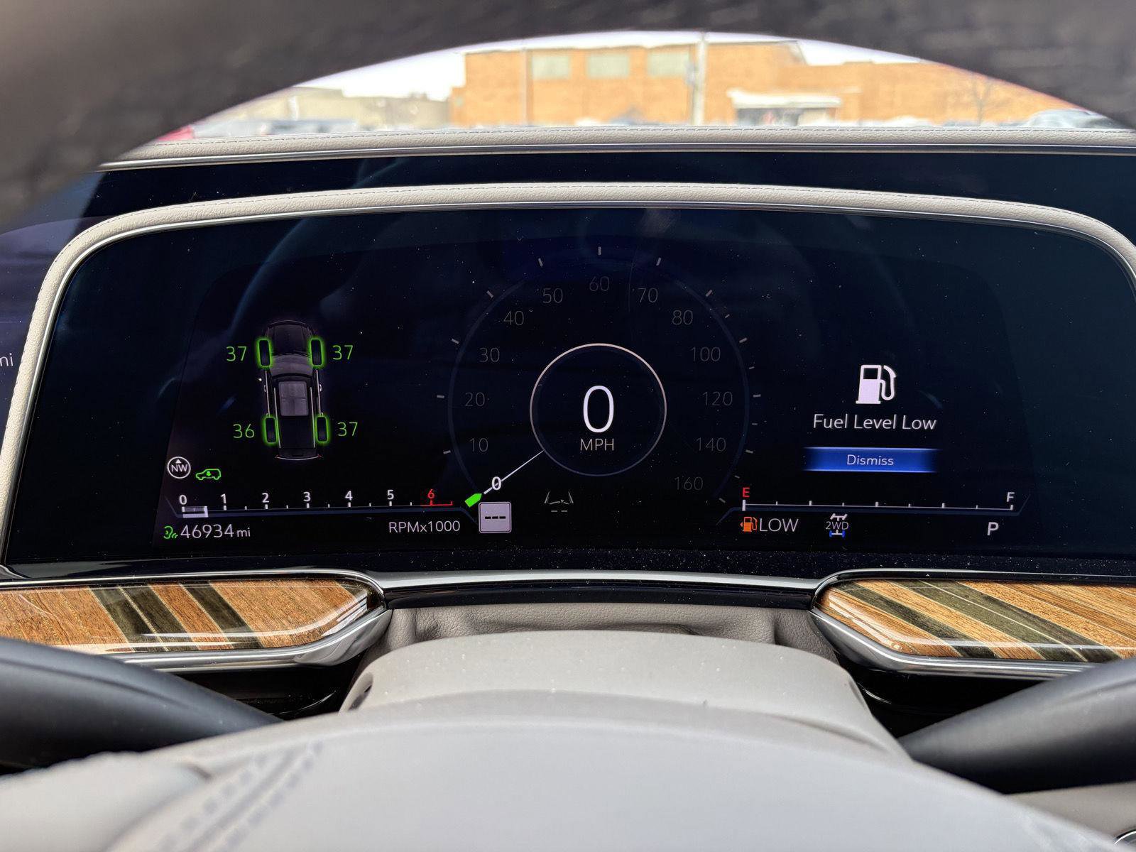 Used 2022 Cadillac Escalade Premium Luxury Platinum image 12