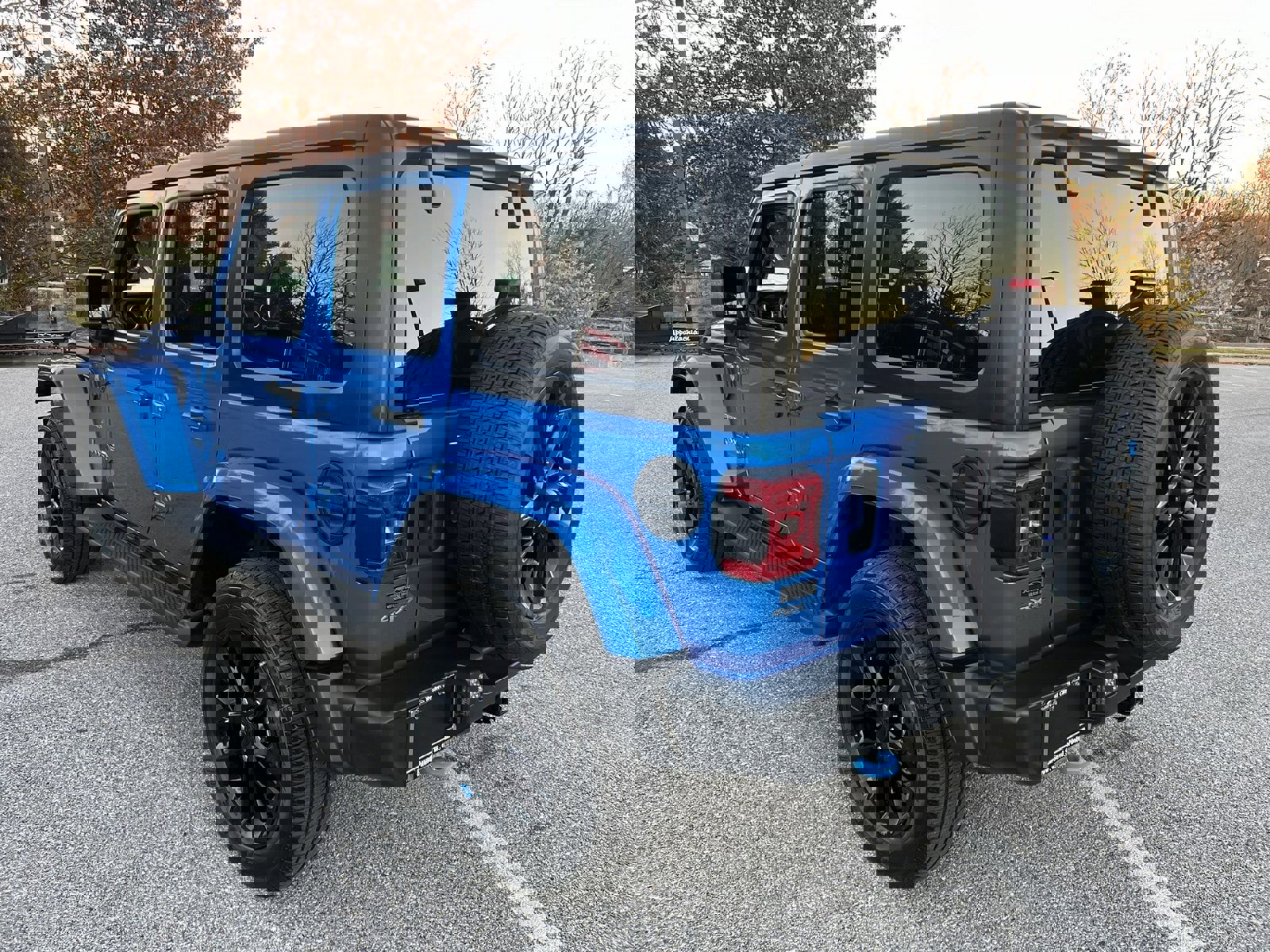 Used 2022 Jeep Wrangler Unlimited Sahara w/ Cold Weather Group image 8