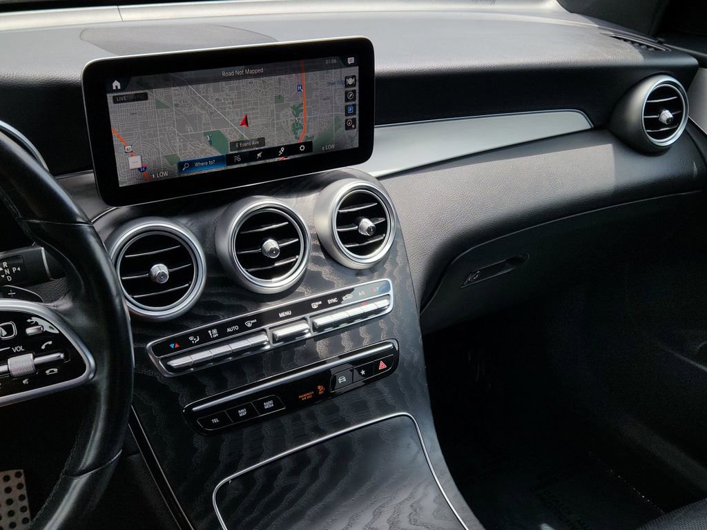 Used 2022 Mercedes-Benz GLC 300 GLC 300 image 21