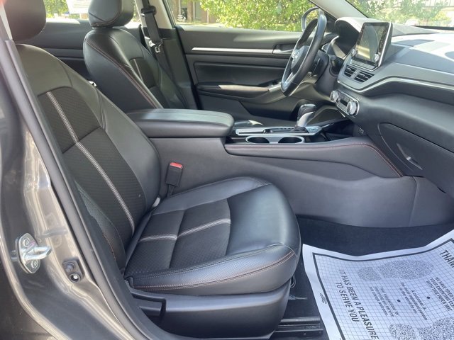 Used 2024 Nissan Altima 2.5 SR image 28
