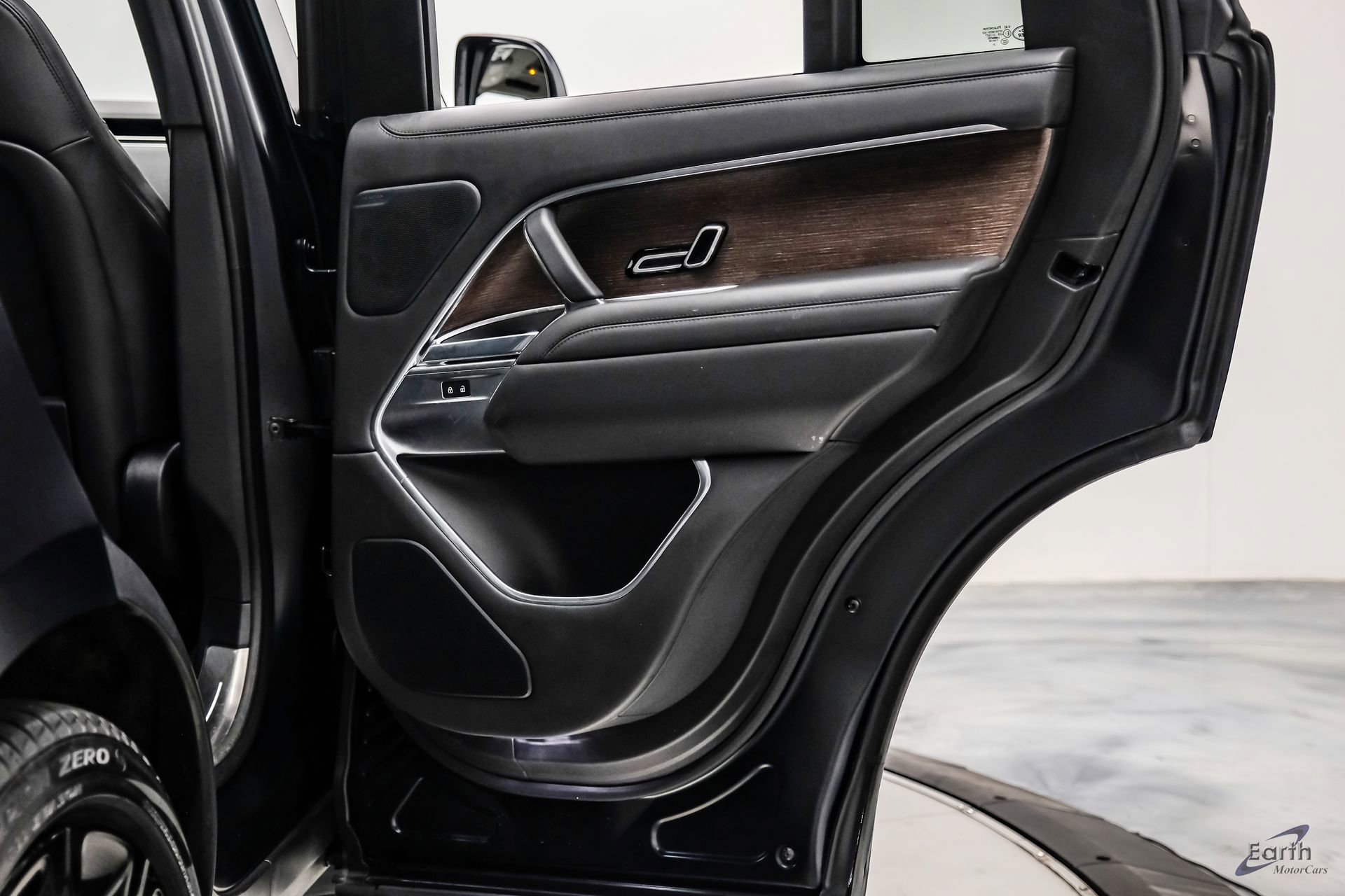 Used 2023 Land Rover Range Rover SE image 81