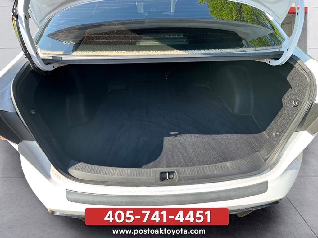 Used 2024 Toyota Corolla SE FWD image 6