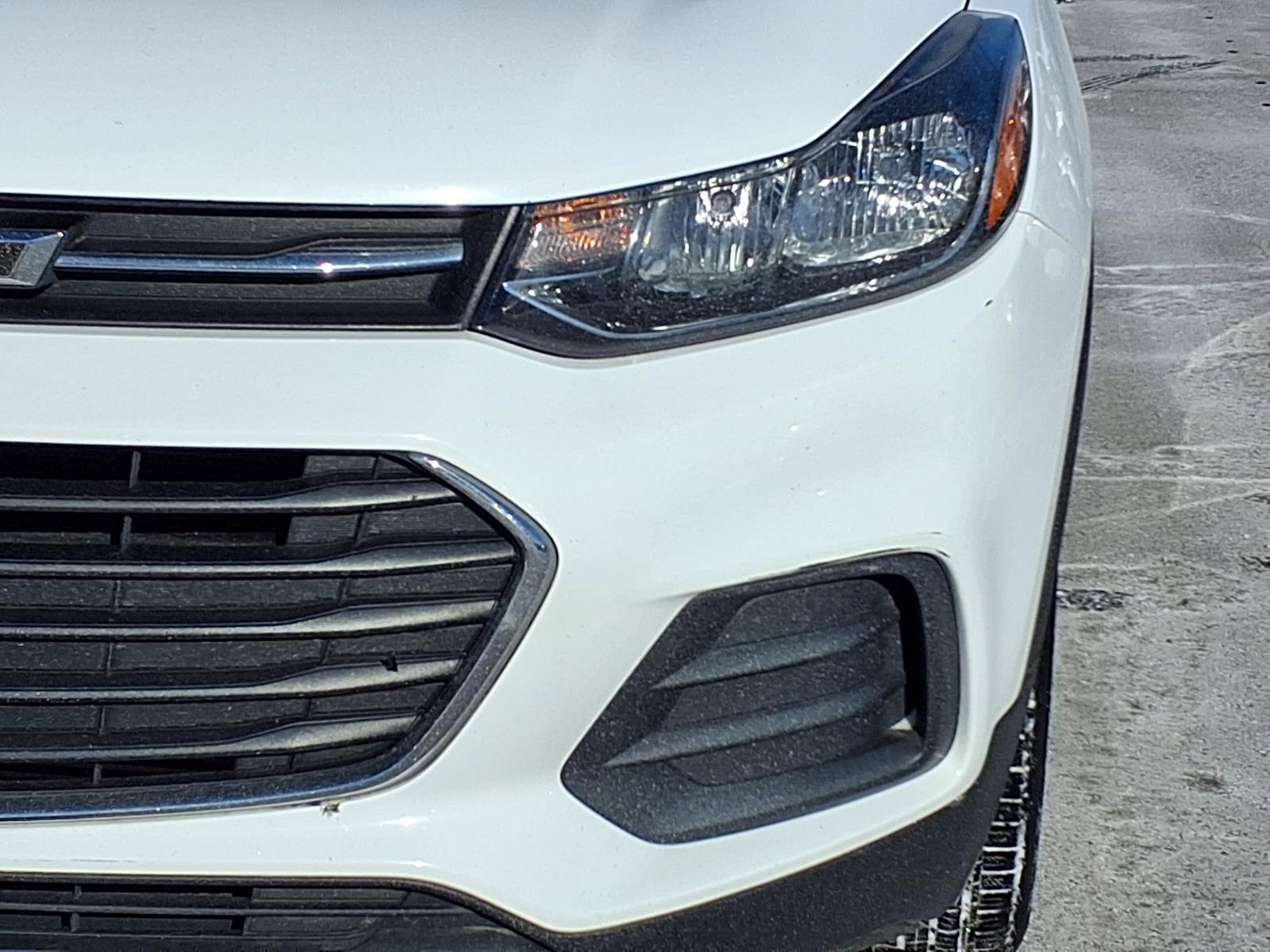 Used 2020 Chevrolet Trax LS image 25