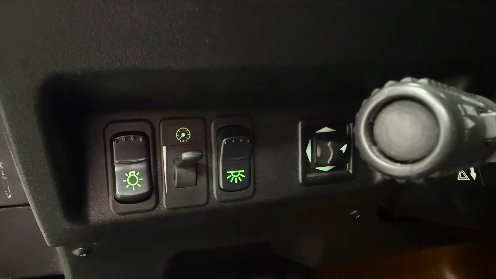 Used 2006 HUMMER H1 4-Door Wagon AWD/4WD image 16