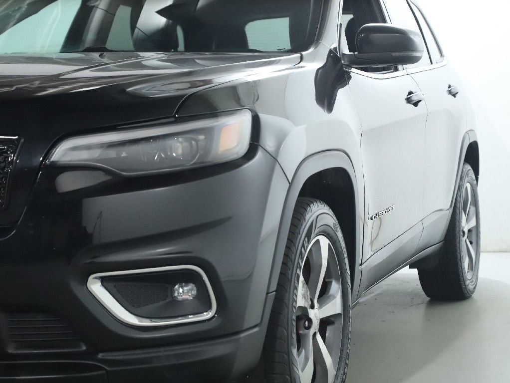 Used 2019 Jeep Cherokee Limited AWD/4WD image 4