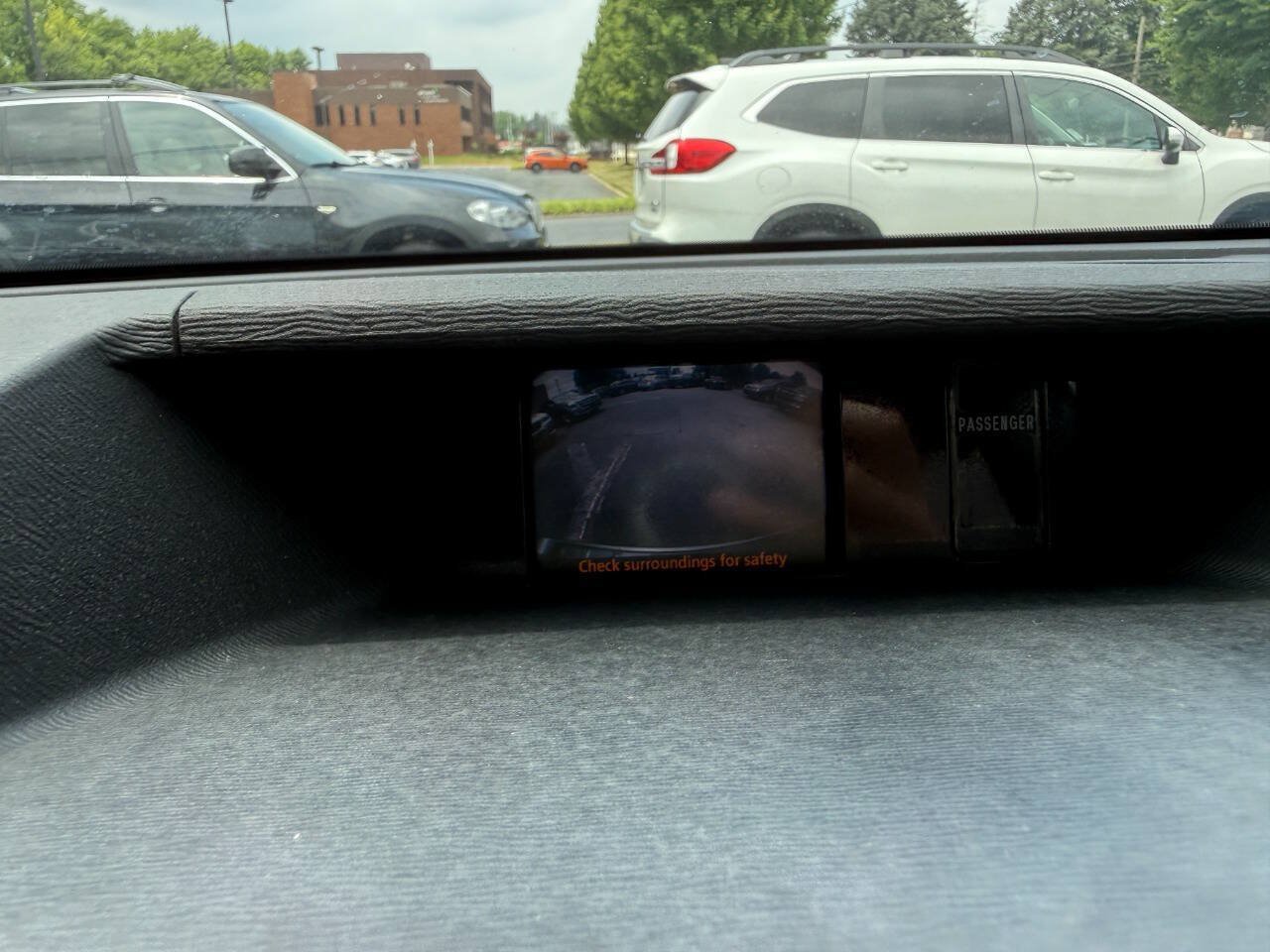 Used 2011 Toyota Sienna LE FWD image 19