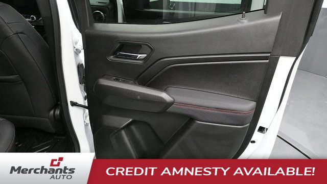 Used 2025 Chevrolet Colorado Z71 AWD/4WD image 12
