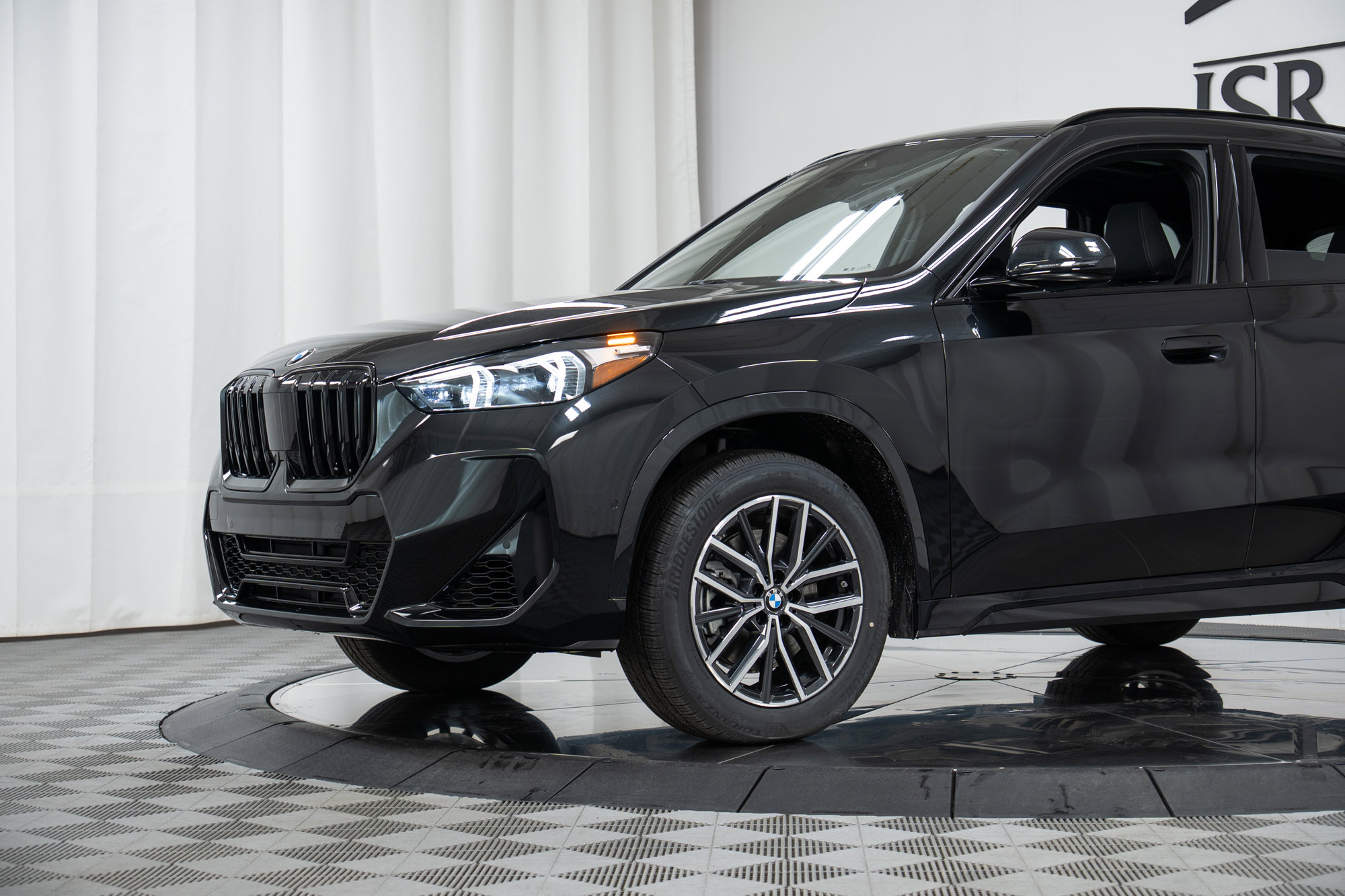 New 2026 BMW X1 xDrive28i w/ M Sport Package AWD/4WD image 25