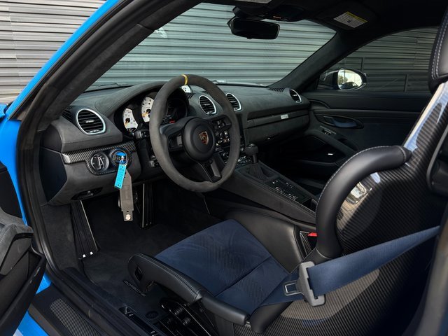 Certified 2023 Porsche 718 Cayman GT4 RS image 4
