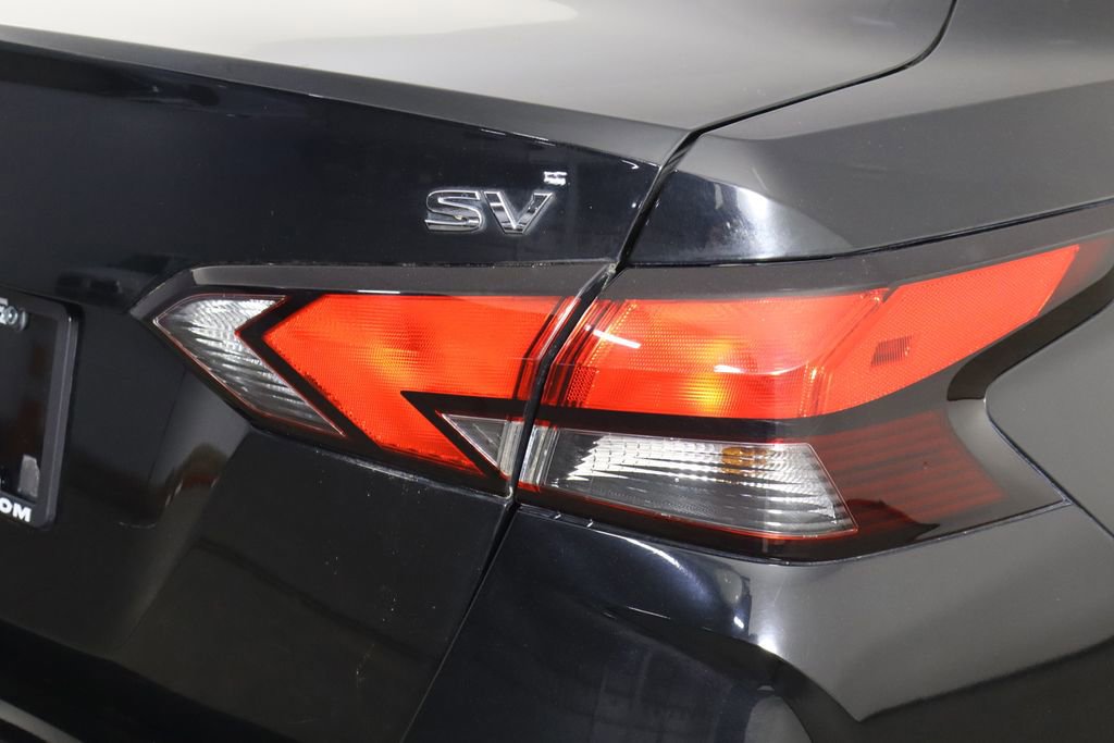 Used 2021 Nissan Versa SV image 35