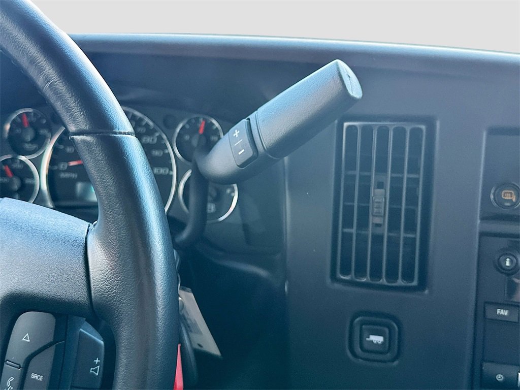 Used 2023 Chevrolet Express 2500 w/ Driver Convenience Package image 15