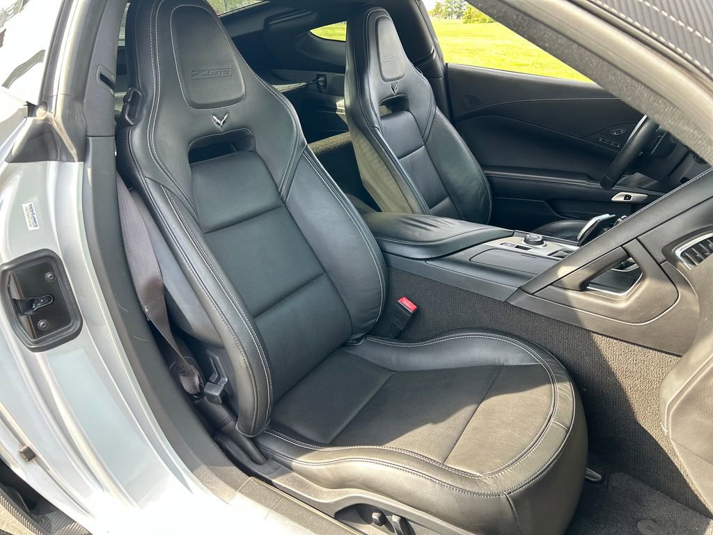 Used 2016 Chevrolet Corvette Z06 w/ 2LZ Preferred Equipment Group image 36