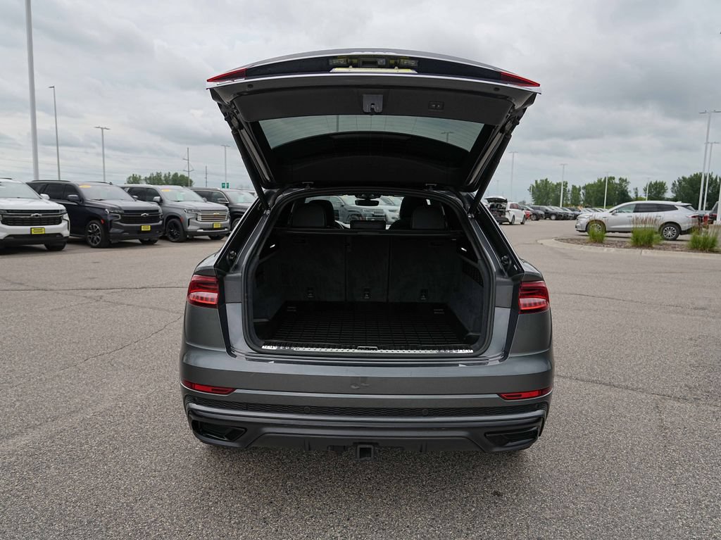 Used 2019 Audi Q8 Prestige AWD/4WD image 14