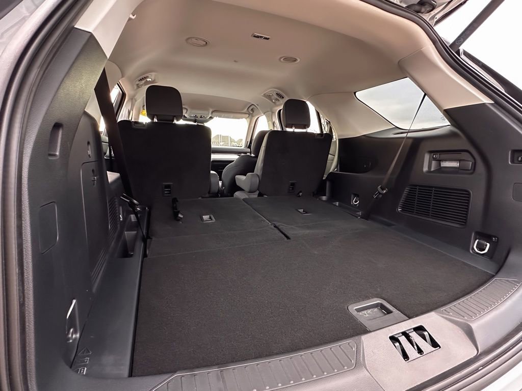 New 2026 Ford Explorer Active image 75