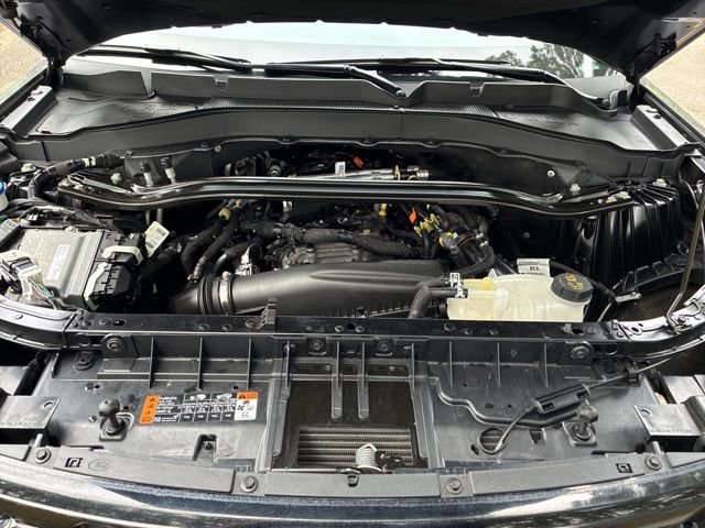 Used 2025 Ford Explorer ST-Line AWD/4WD image 19