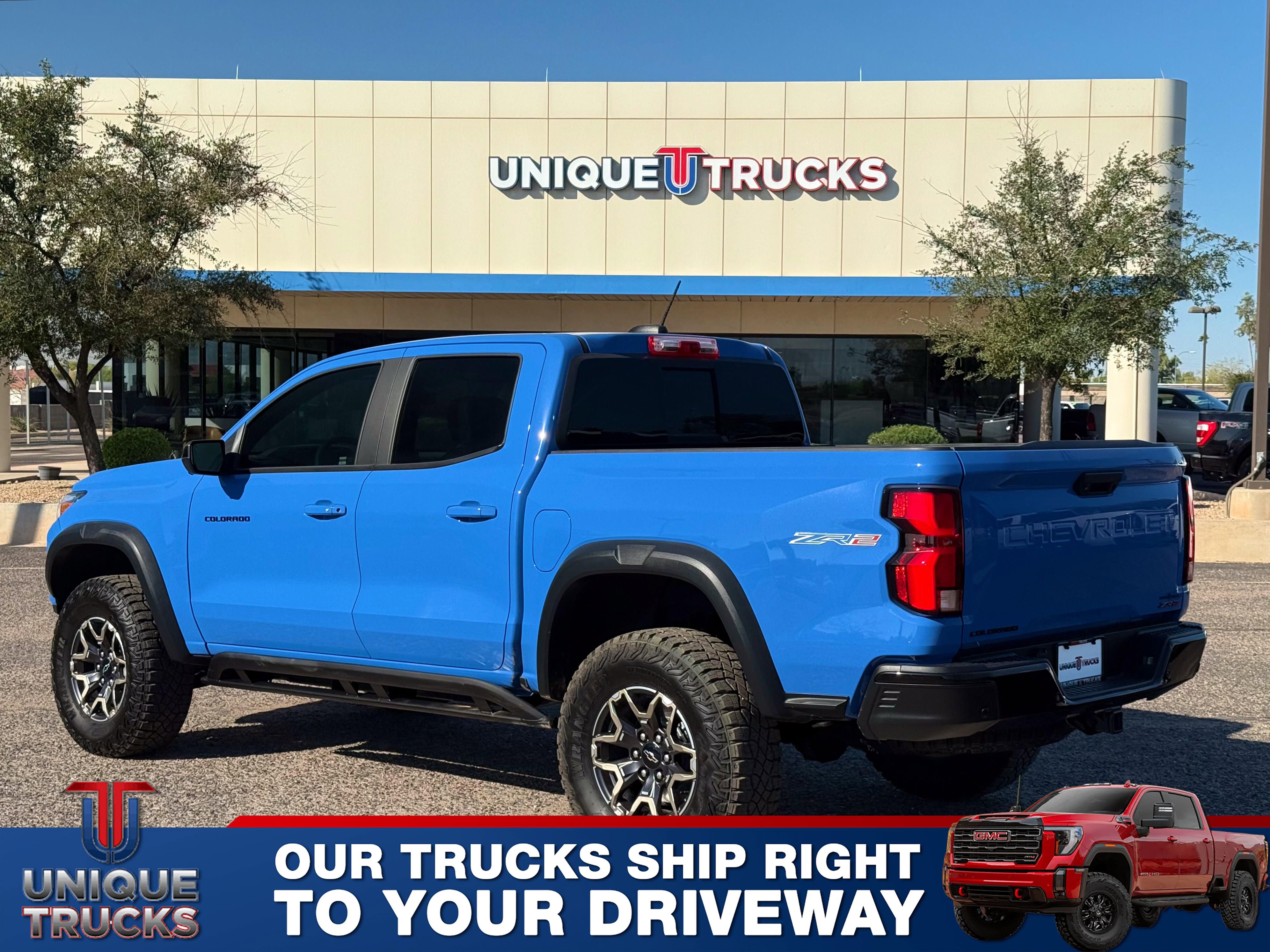 Used 2025 Chevrolet Colorado ZR2 w/ Technology Package image 8