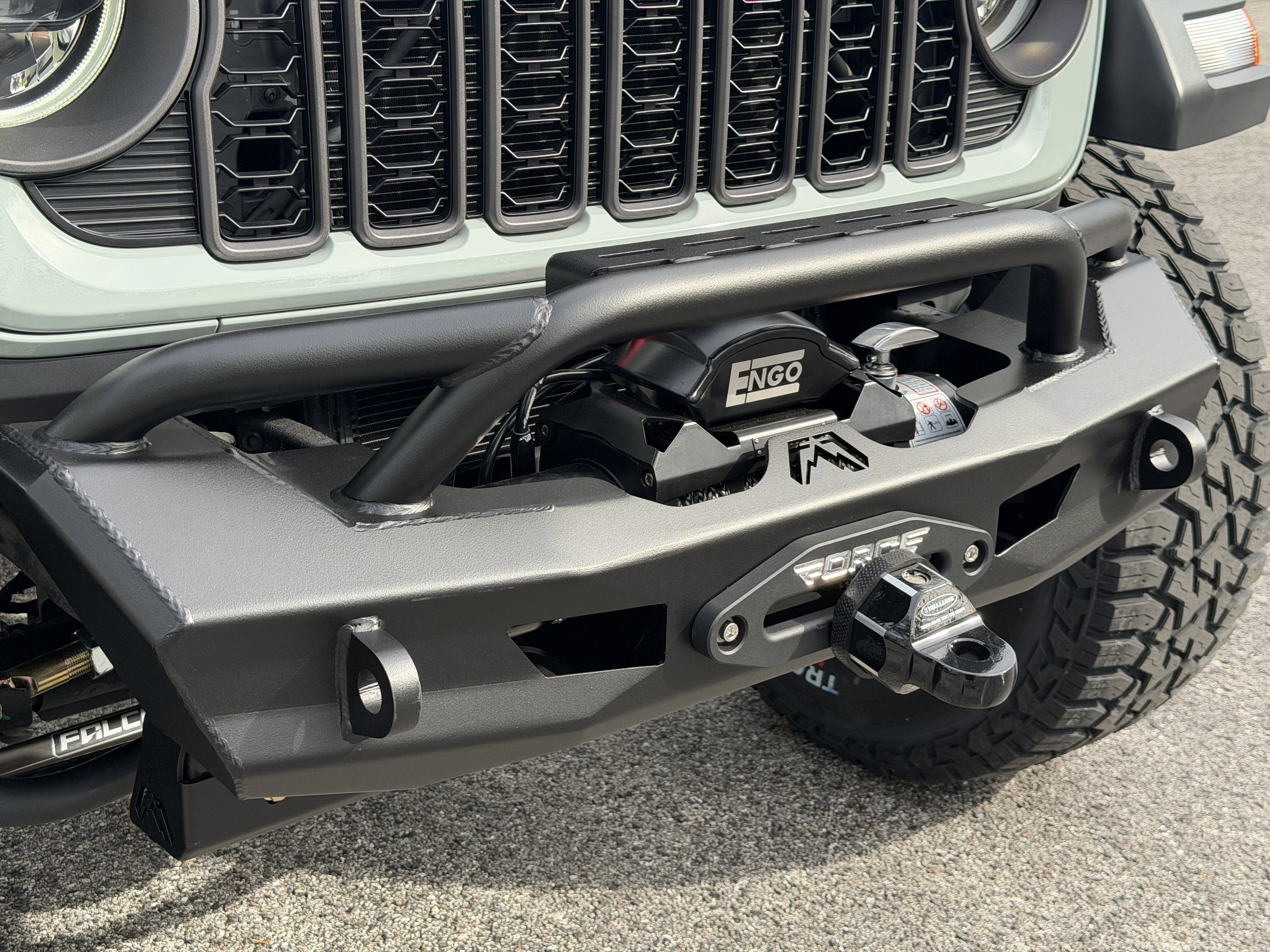 Used 2024 Jeep Wrangler Sport S image 11