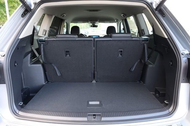 New 2026 Volkswagen Atlas SE image 7
