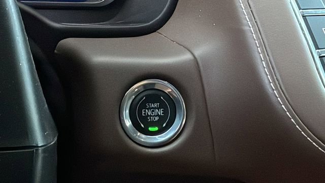 Certified 2023 Chevrolet Suburban High Country image 29