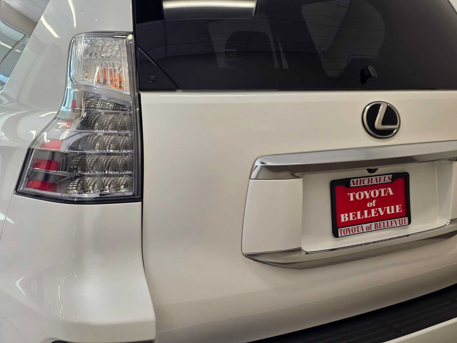 Used 2021 Lexus GX 460 Premium w/ Premium Package AWD/4WD image 7
