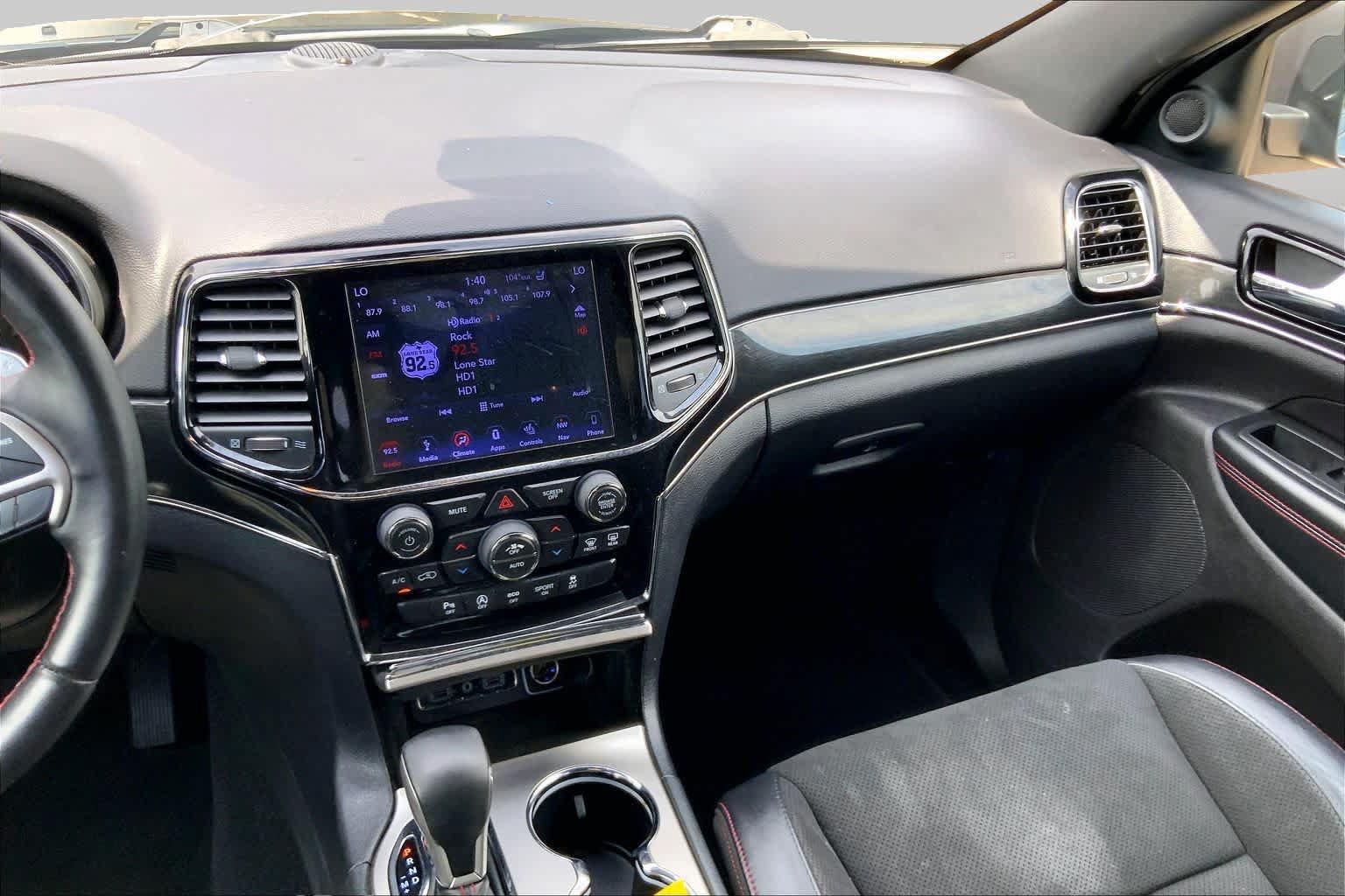 Used 2019 Jeep Grand Cherokee Trailhawk AWD/4WD image 7