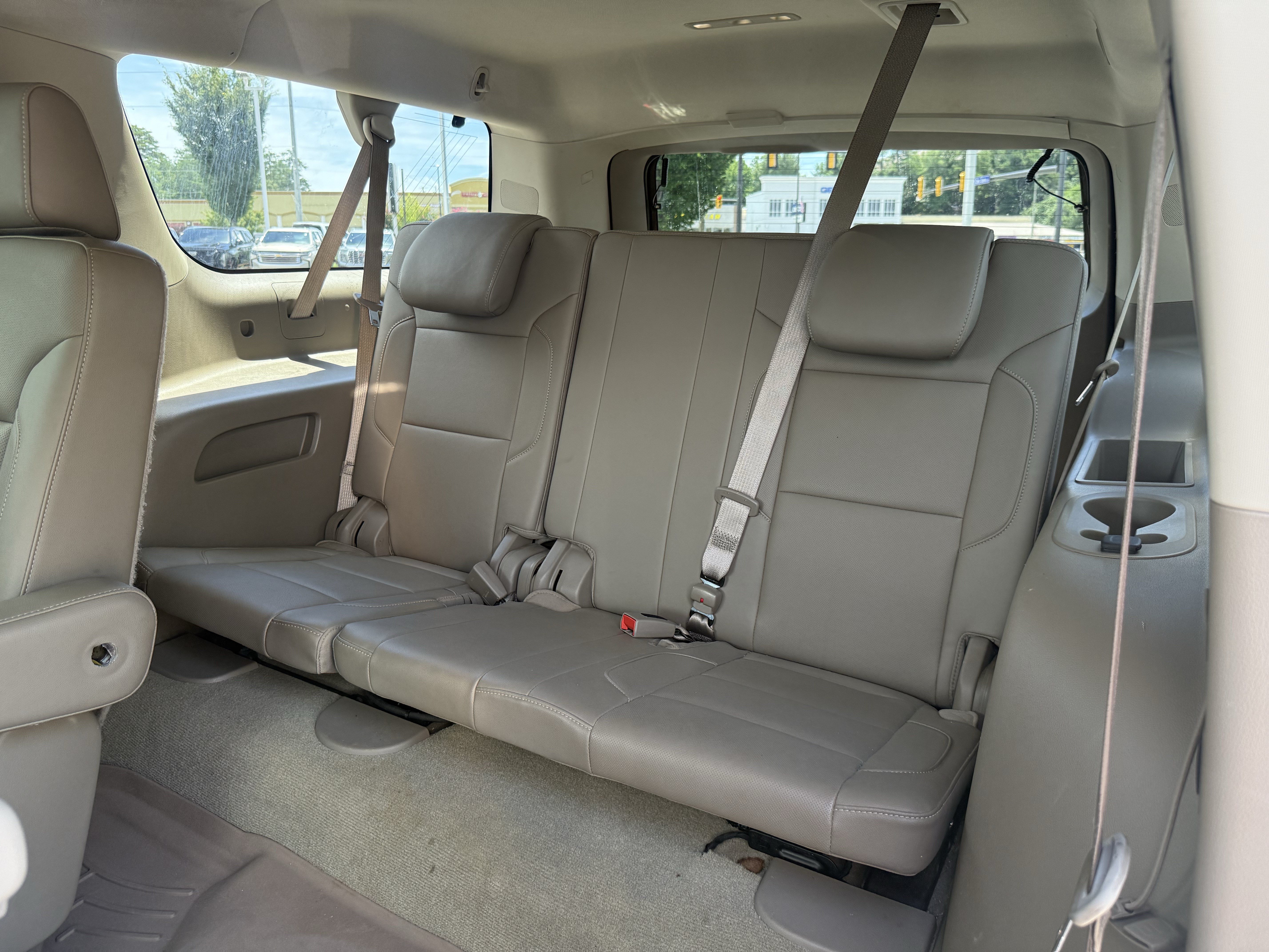 Used 2016 Chevrolet Suburban LTZ RWD image 33