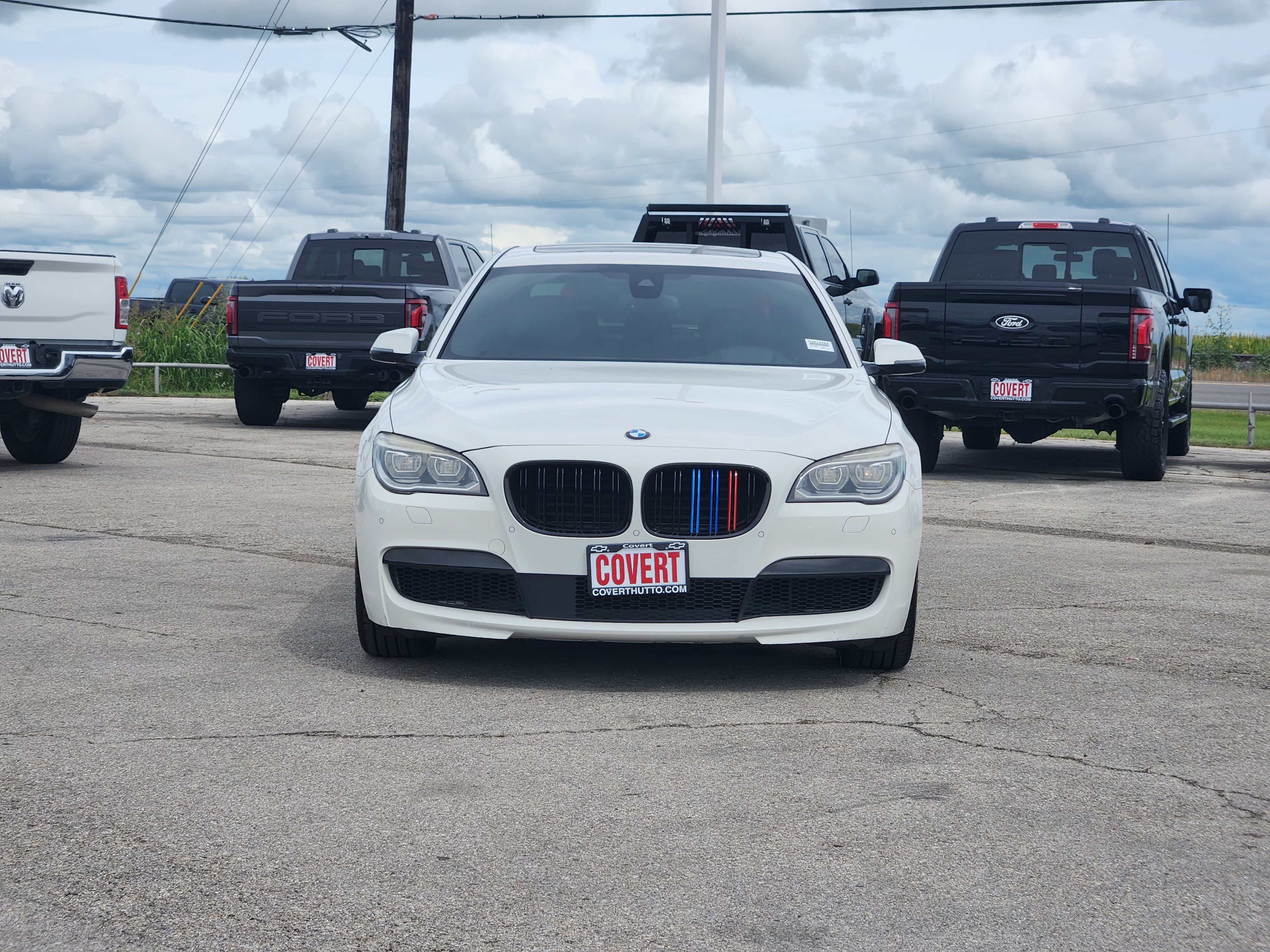 Used 2015 BMW 750Li RWD image 2