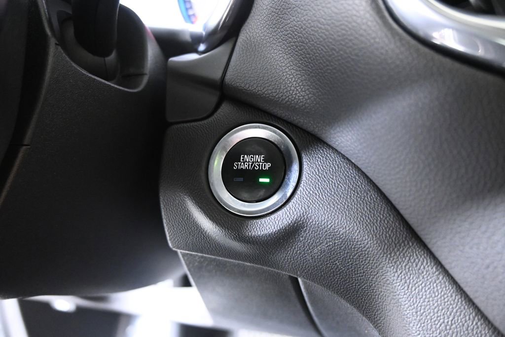 Used 2020 Chevrolet Equinox LT image 31