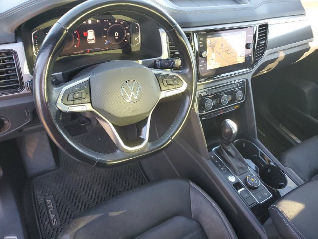 Used 2020 Volkswagen Atlas Cross Sport SEL Premium AWD/4WD image 18