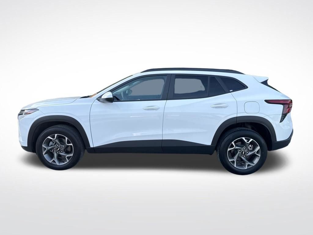 Used 2025 Chevrolet Trax LT video 2