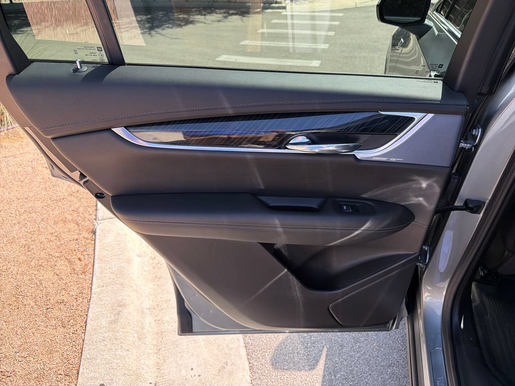 Certified 2023 Cadillac XT6 Premium Luxury w/ Technology Package FWD image 36