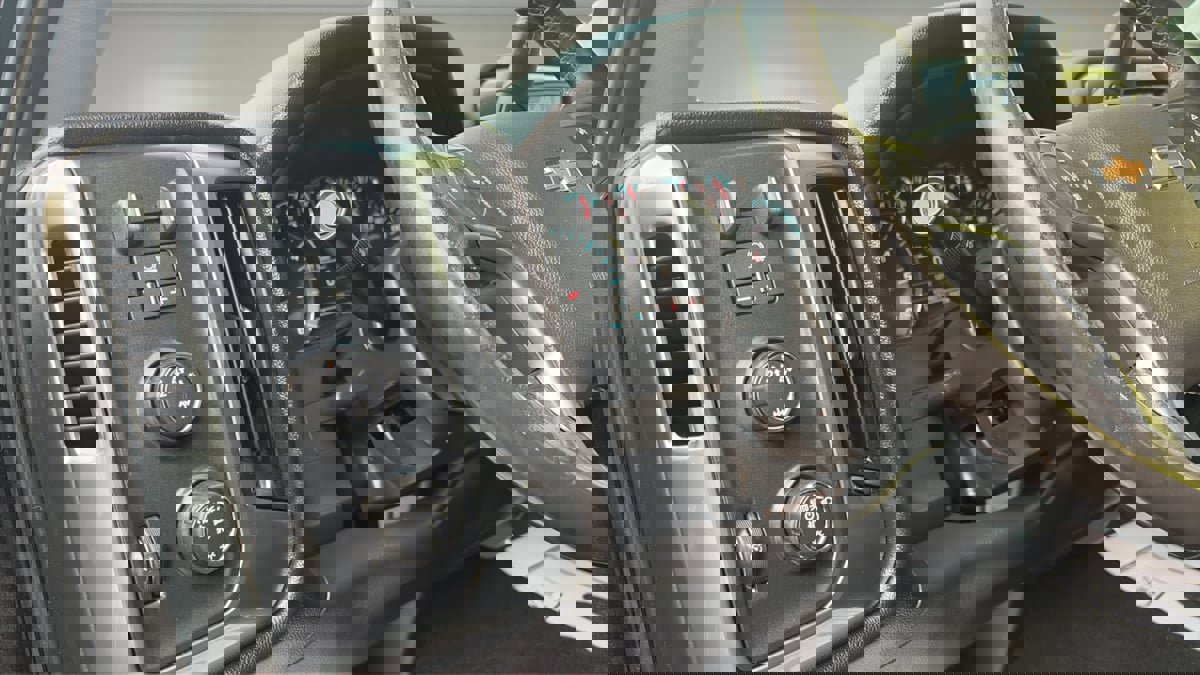 Used 2016 Chevrolet Silverado 2500 LT w/ LT Convenience Package image 14