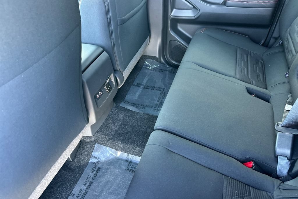 New 2026 Nissan Frontier PRO-4X AWD/4WD image 9