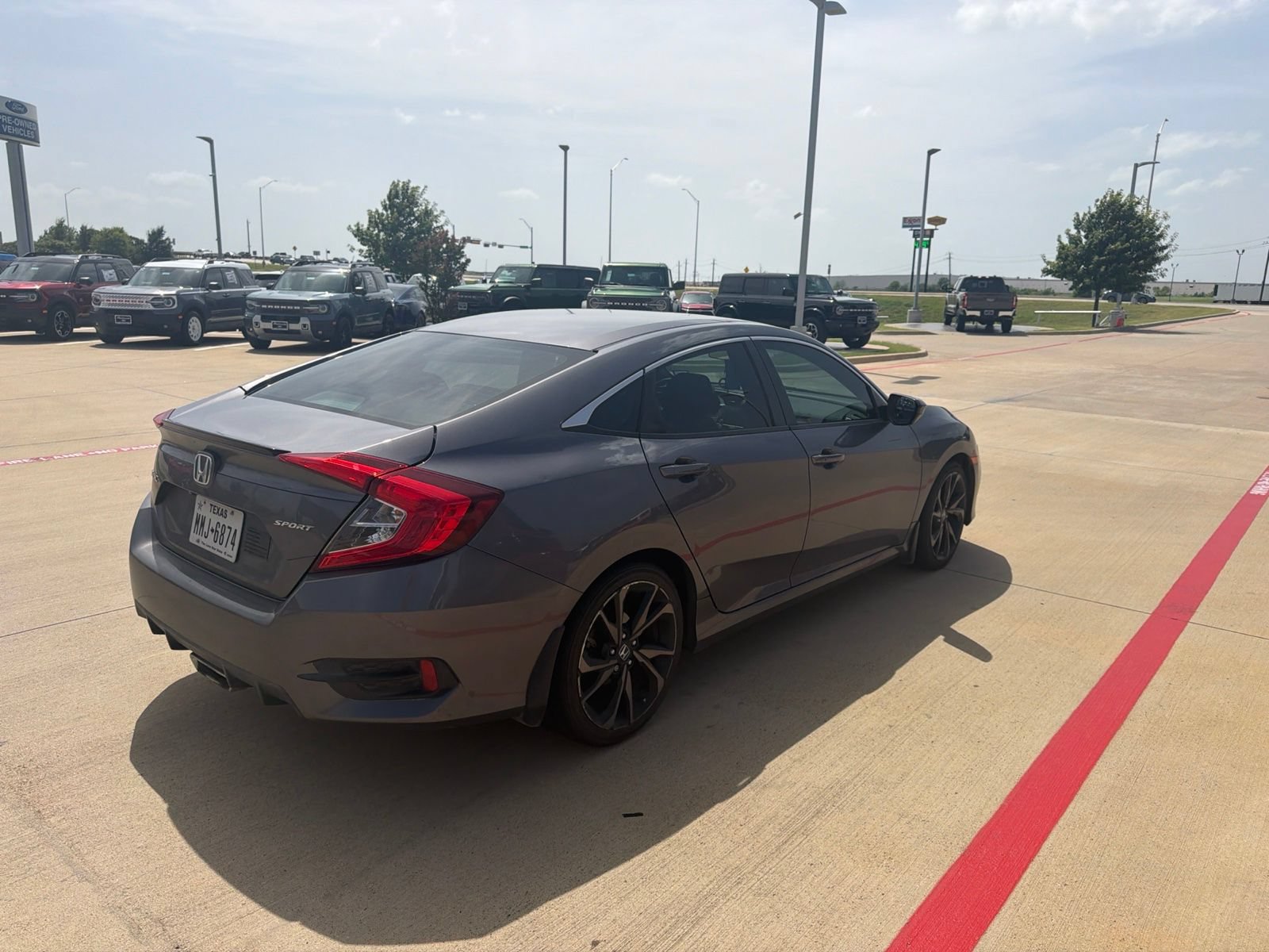 Used 2019 Honda Civic Sport image 10