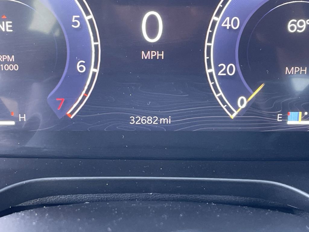 Used 2023 Jeep Grand Cherokee L Laredo image 12