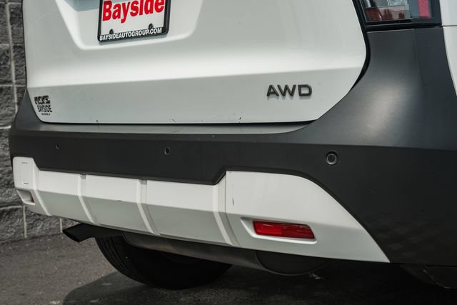 Used 2025 Nissan Kicks SV AWD/4WD image 11