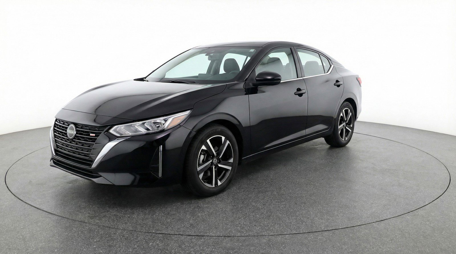 Used 2025 Nissan Sentra SV image 3