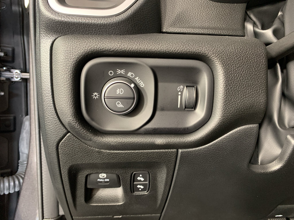Used 2023 RAM 1500 Big Horn AWD/4WD image 15