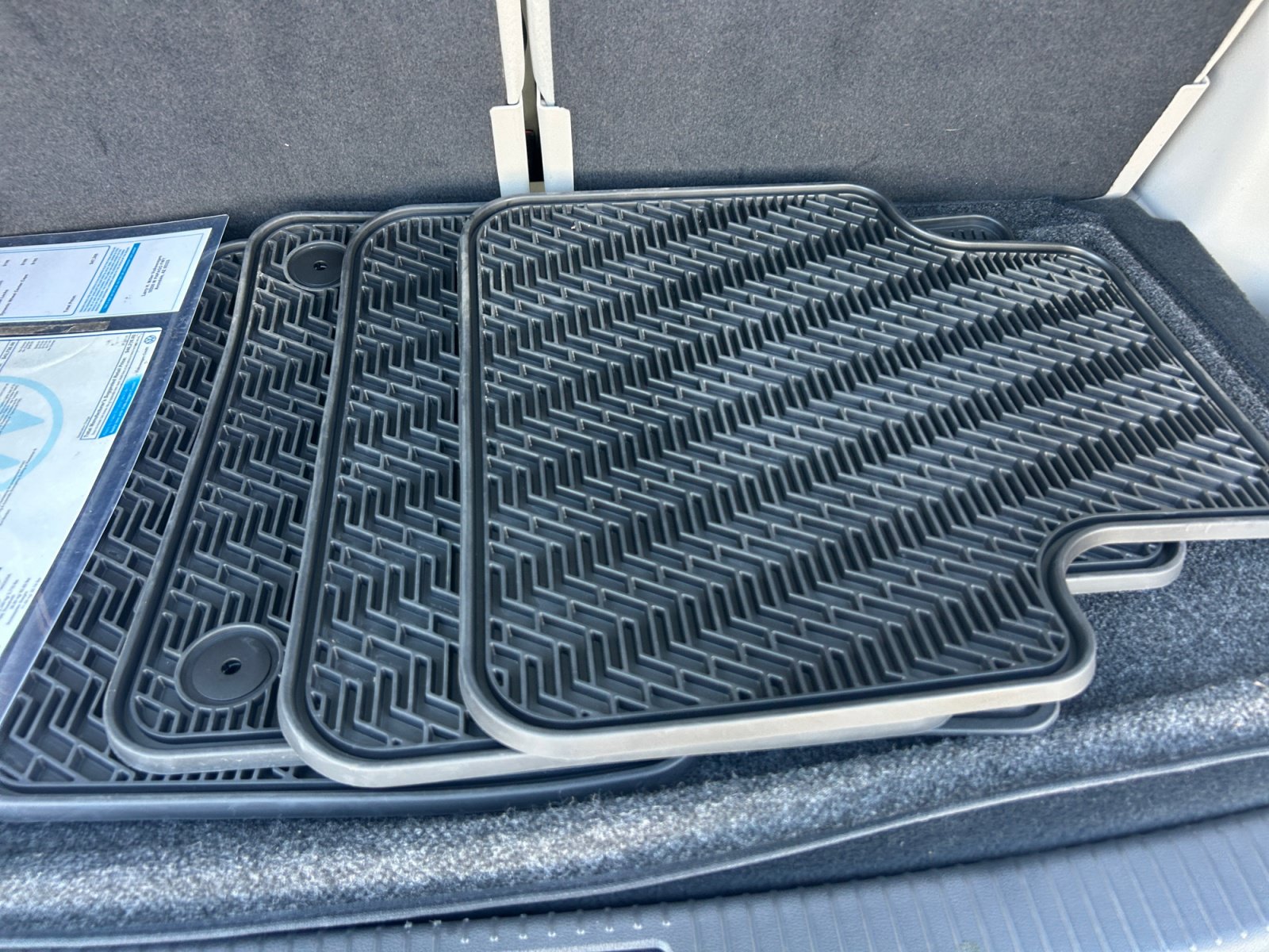 Certified 2026 Volkswagen Atlas SE FWD image 29