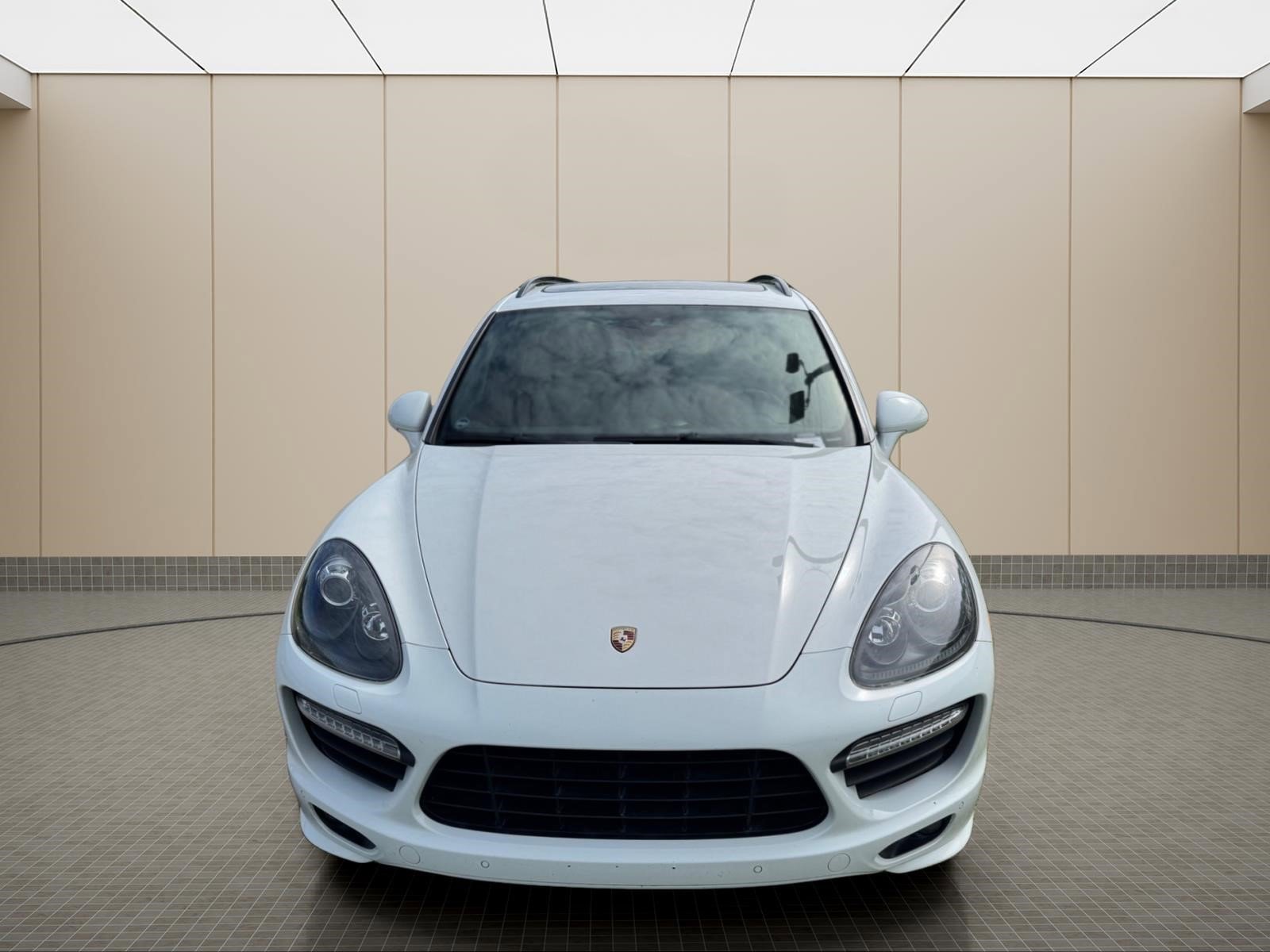 Used 2014 Porsche Cayenne GTS AWD/4WD image 6