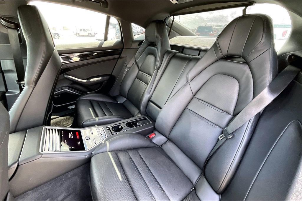 Used 2021 Porsche Panamera 4S image 19