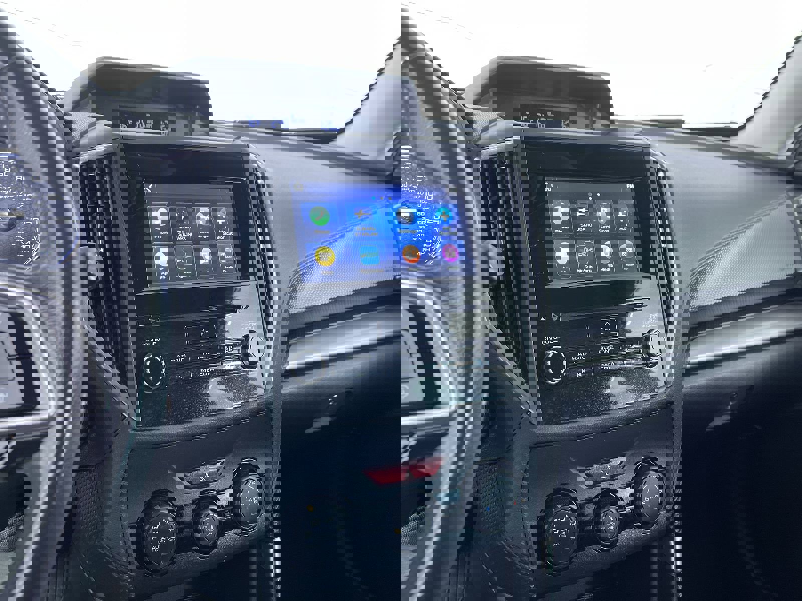 Used 2023 Subaru Forester Premium image 18