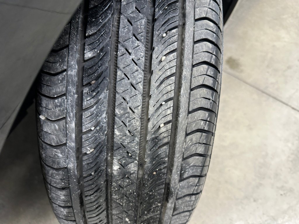 Used 2024 Buick Envista Sport Touring w/ Convenience I Package image 38