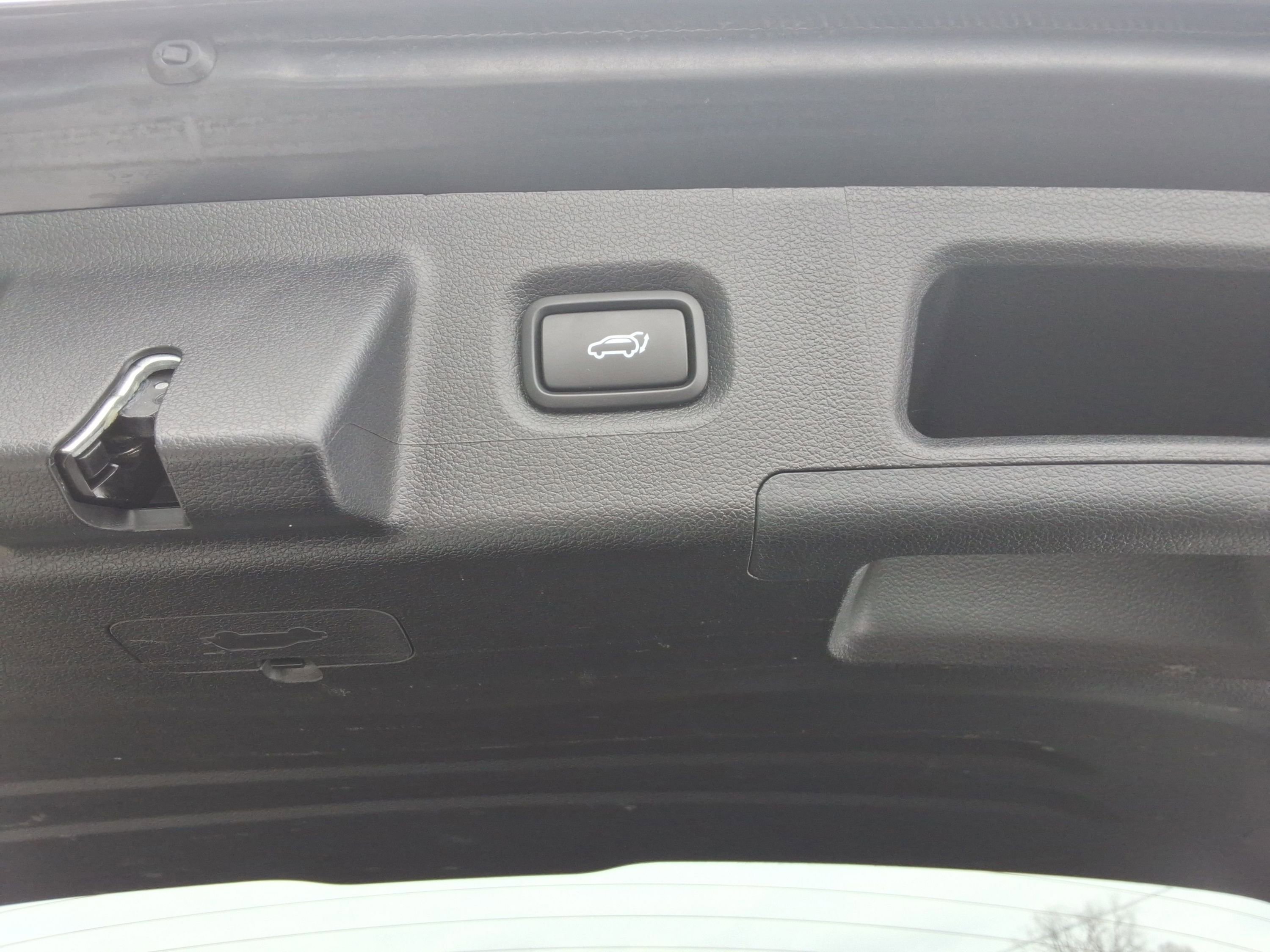 Used 2023 Hyundai Santa Fe SEL image 22