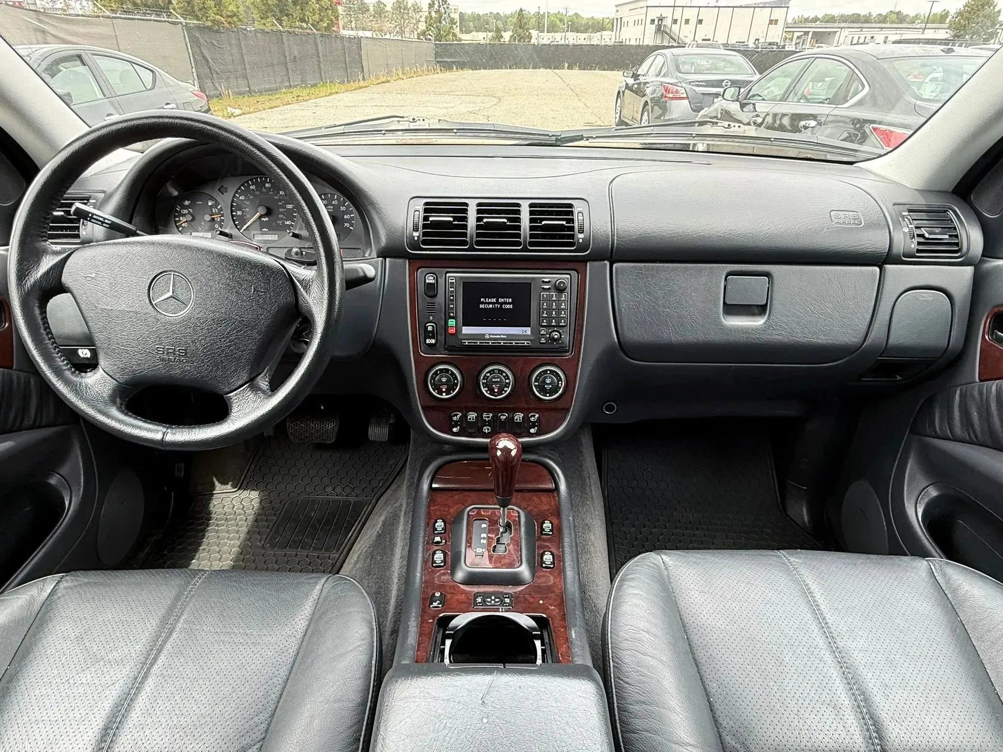 Used 2003 Mercedes-Benz ML 500 4MATIC image 3