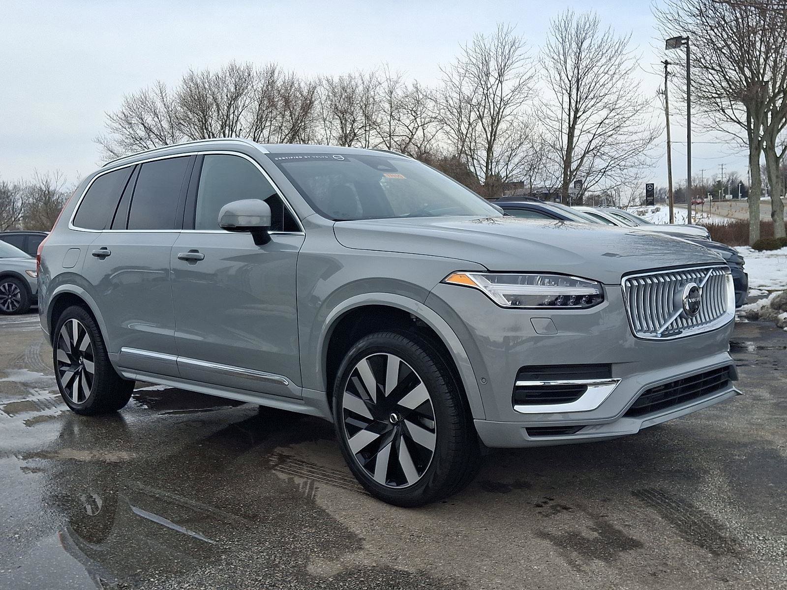 Certified 2025 Volvo XC90 T8 Ultra image 1