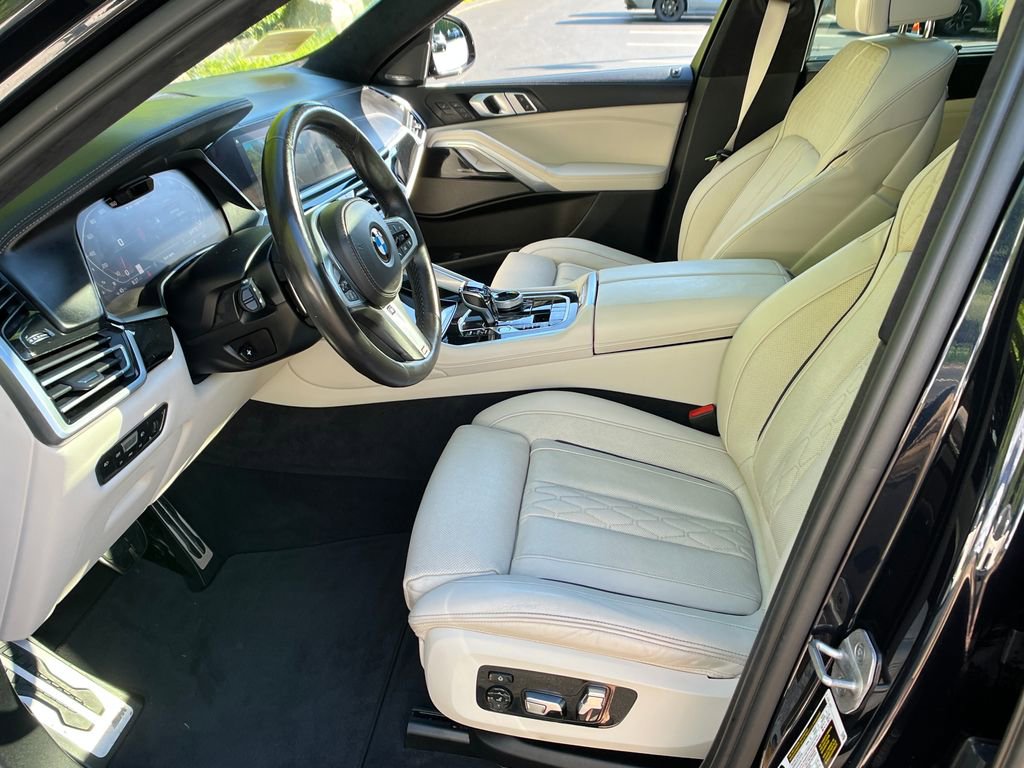Used 2021 BMW X6 M50i w/ Executive Package AWD/4WD image 9