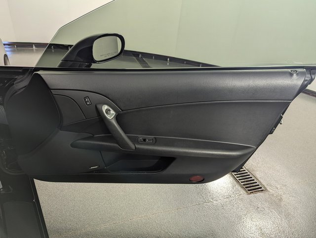 Used 2006 Chevrolet Corvette Convertible w/ Preferred Equipment Group image 27